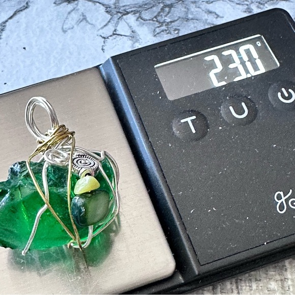 Artisan Wire-Wrapped Beach Glass Beaded Pendant Necklace - Picture 7 of 8